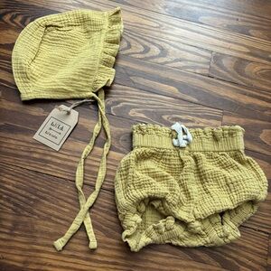 Wild Wawa Mustard Baby Bonnet and Bloomers Set